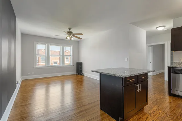 $1,900 | 1609 West Juneway Terrace, Unit 2C, Chicago, IL 60626