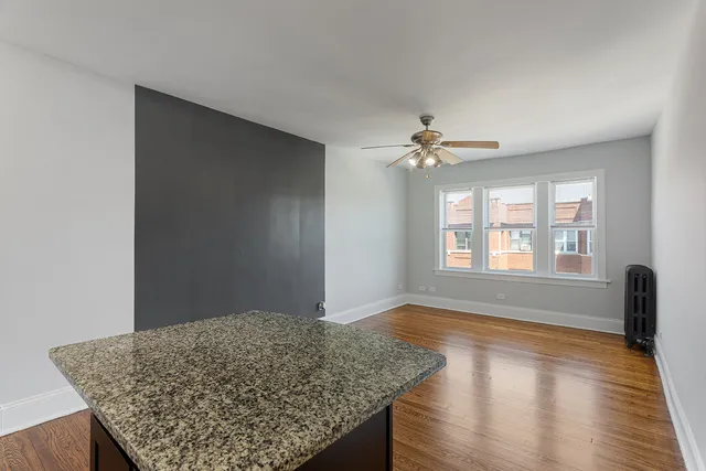 $1,900 | 1609 West Juneway Terrace, Unit 2C, Chicago, IL 60626