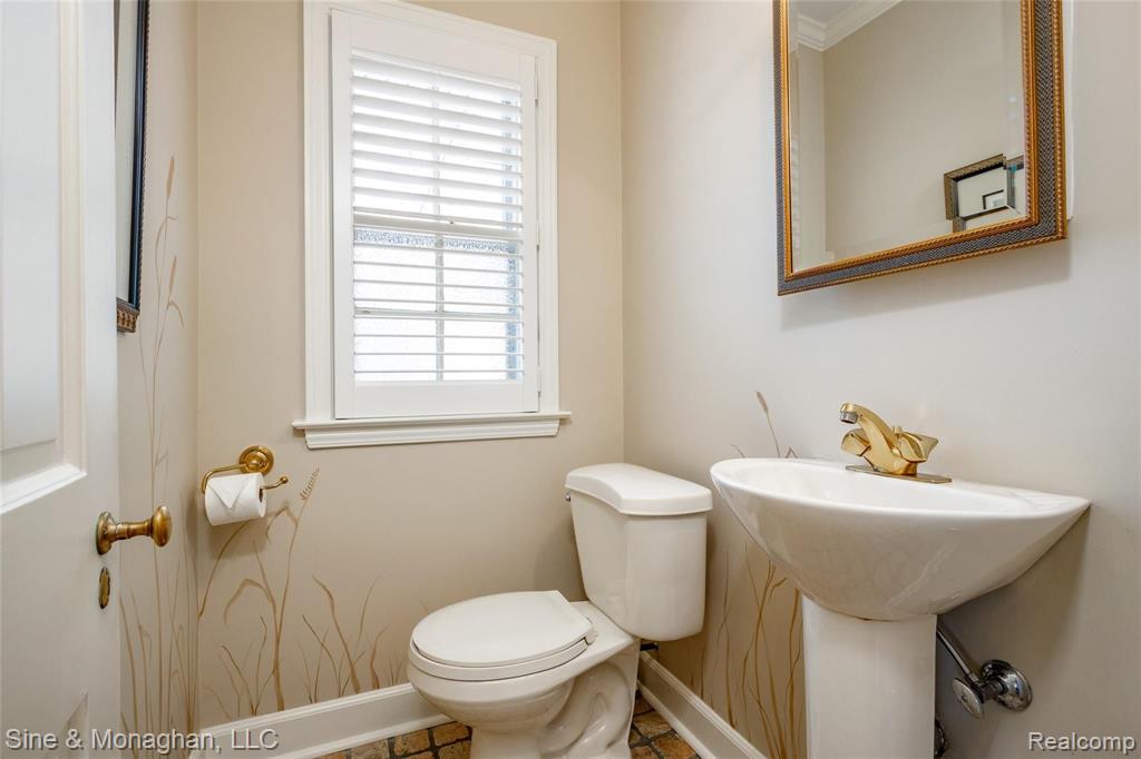 1009 Audubon Road Grosse Pointe Park, MI 48230 - Photo 19 of 69