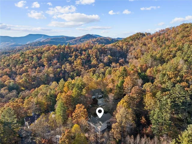 a picture of a bench in floor