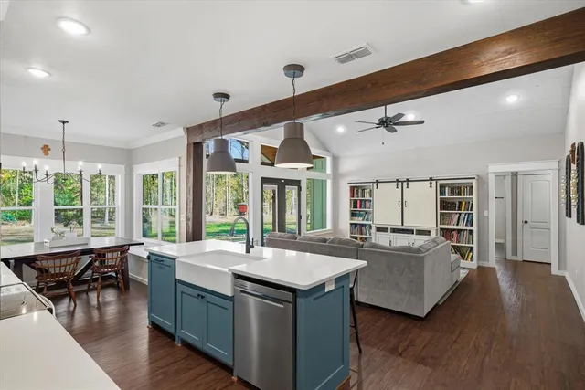 $499,000 | 11142 County Road 4103, Lindale, TX 75771