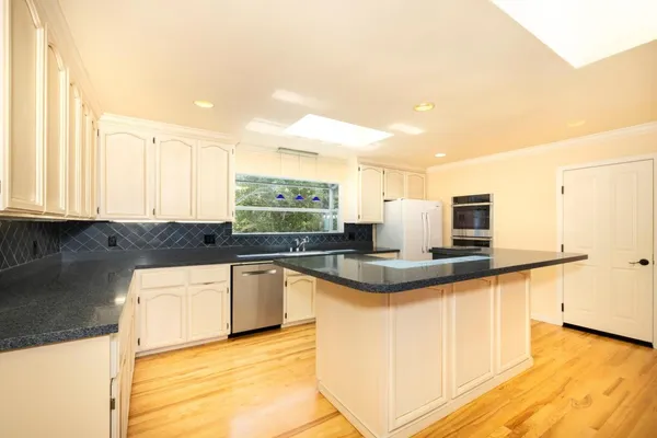 $1,475,000 | 551 4th Street, Montara, CA 94037