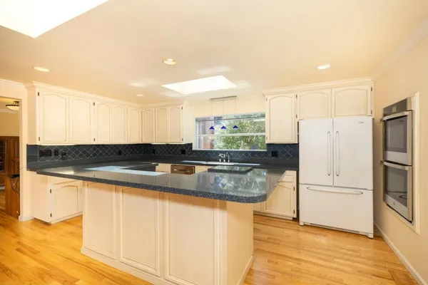 $1,475,000 | 551 4th Street, Montara, CA 94037
