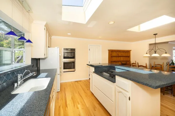 $1,475,000 | 551 4th Street, Montara, CA 94037