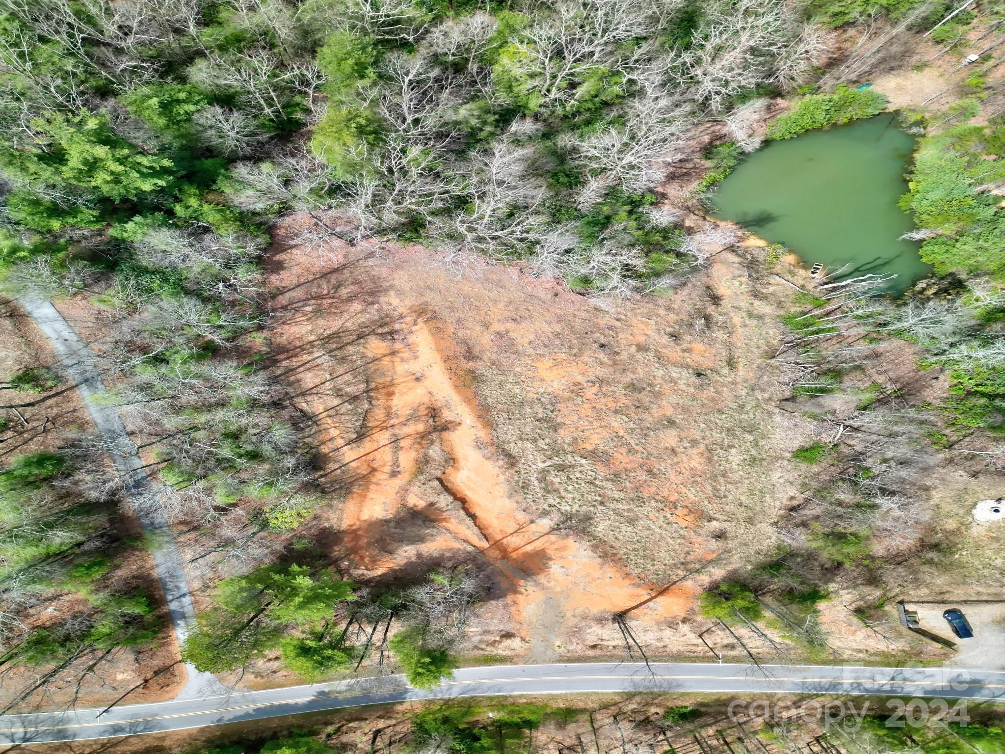 1679 Macedonia Road Saluda, NC 28773 - Photo 6 of 26 Gallery Image 6