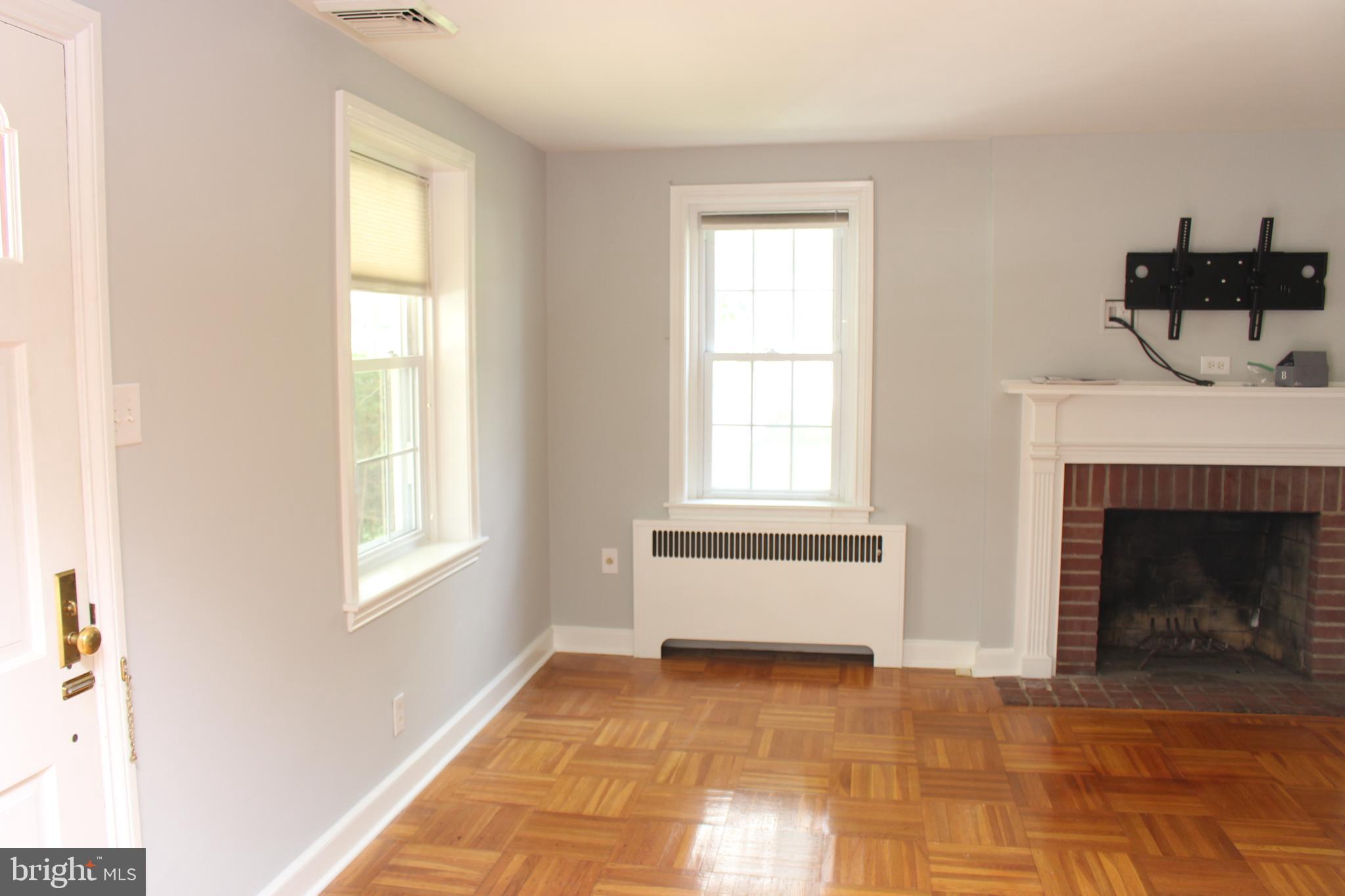 1801 Manor Road Havertown, PA 19083 - Photo 8 of 68 Updated Lving room