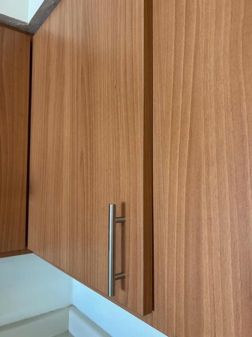 626 Terry Court, Unit A Roselle, IL 60172 - Photo 5 of 15 a view of a small room