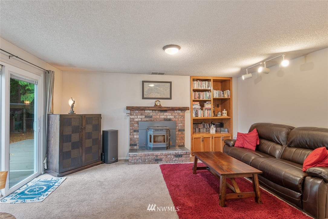 4173 Jones Road Oak Harbor, WA 98277 - Photo 13 of 25 Gallery Image 13