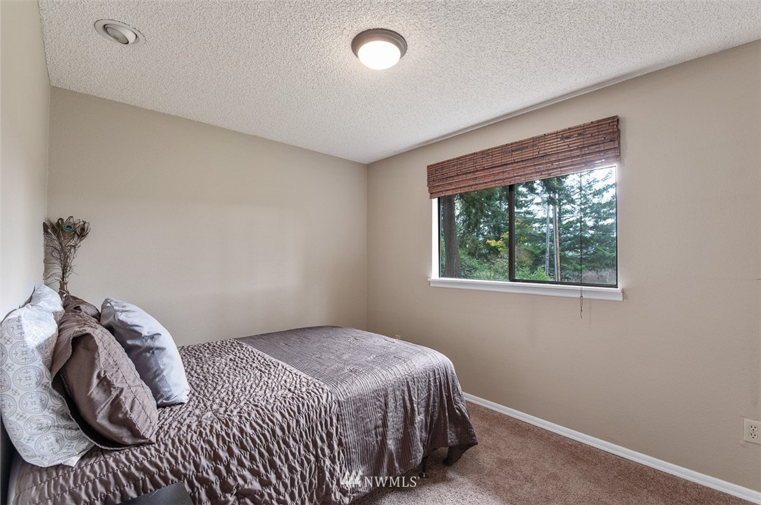 4173 Jones Road Oak Harbor, WA 98277 - Photo 16 of 25 Gallery Image 16