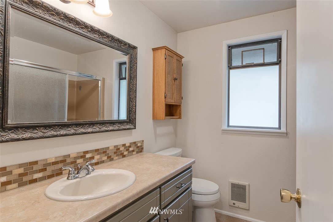 4173 Jones Road Oak Harbor, WA 98277 - Photo 17 of 25 Gallery Image 17