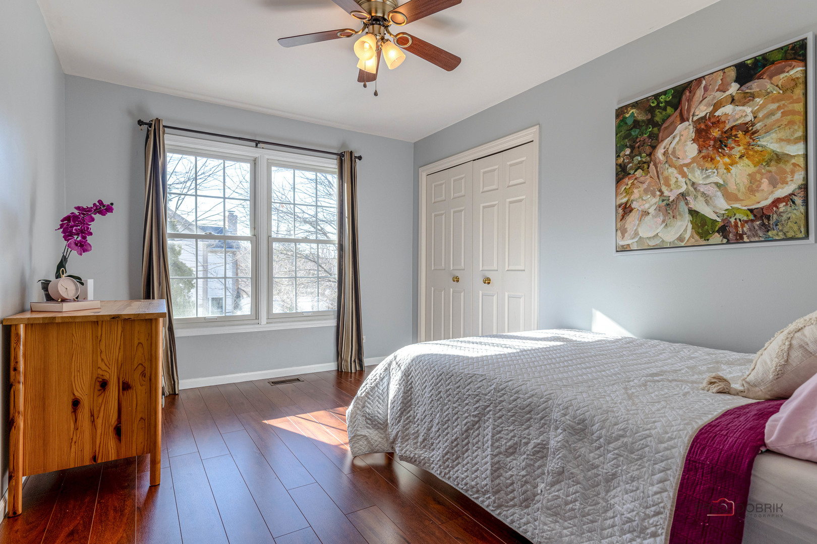 275 East Saddle Back Road Vernon Hills, IL 60061 - Photo 23 of 32 a bedroom with a bed and a window