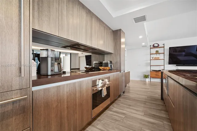 $13,000 | 801 South Miami Avenue, Unit 3601, Miami, FL 33131