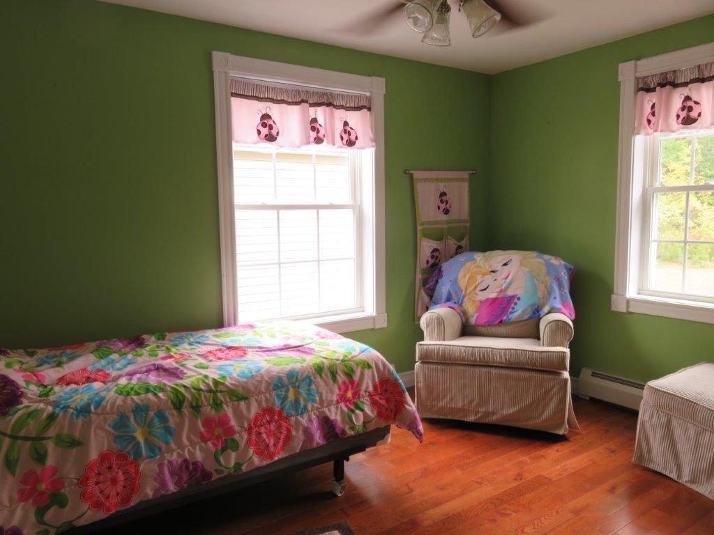 167 Railroad Avenue Springvale, ME 04083 - Photo 11 of 27 Photo