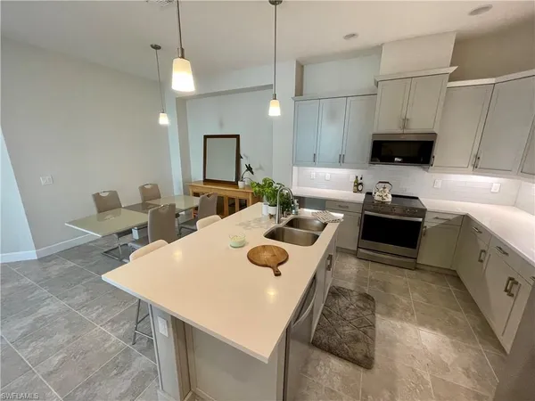 $3,895 | 6303 Arriba Avenue, Naples, FL 34113