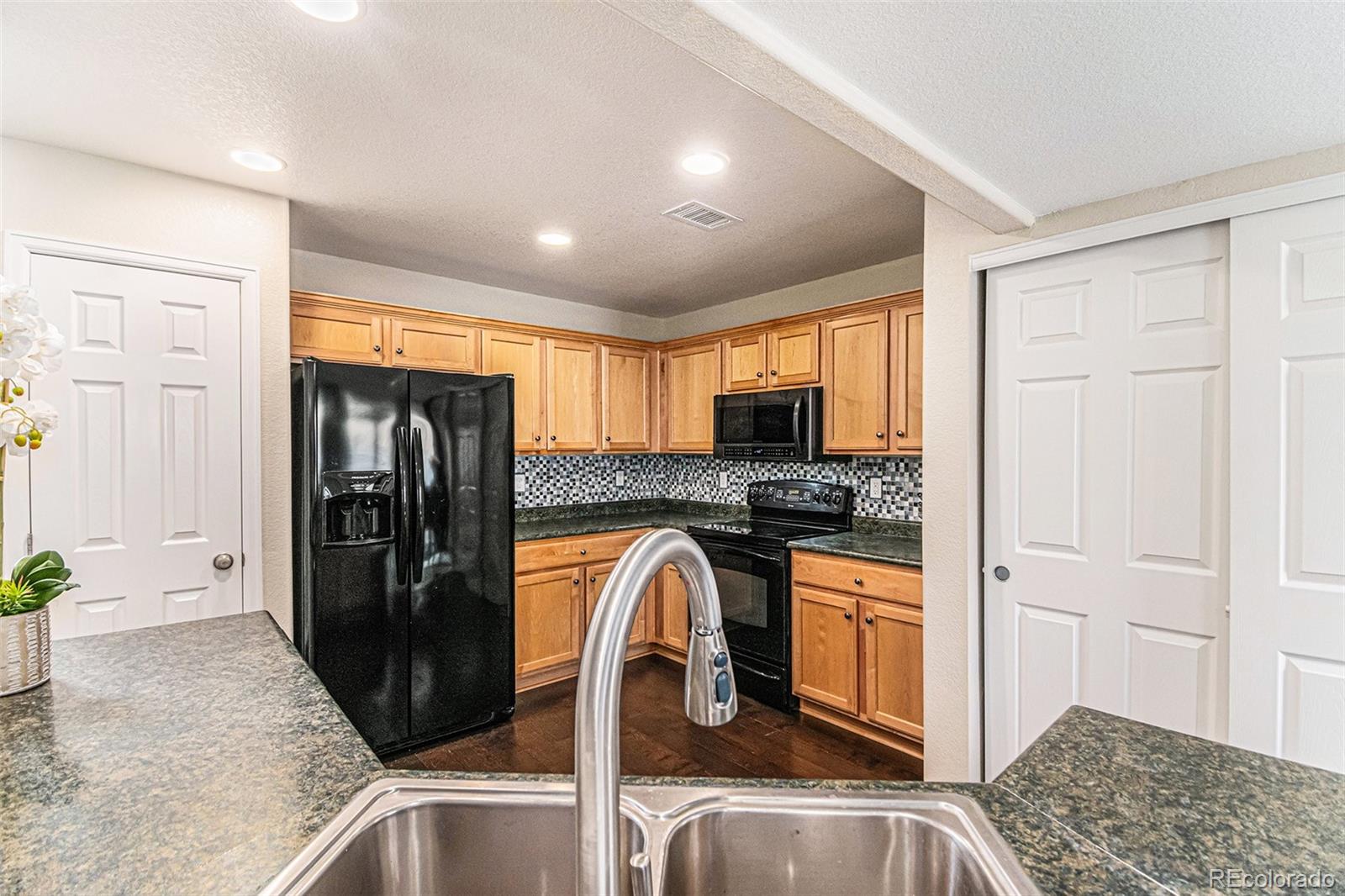 5890 Ceylon Street, Unit D Denver, CO 80249 - Photo 7 of 21