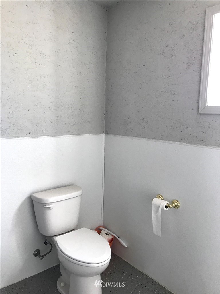892 Lower Sunnyslope Road Wenatchee, WA 98801 - Photo 3 of 14 Gallery Image 3