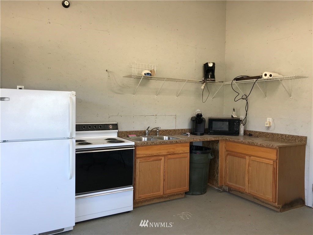 892 Lower Sunnyslope Road Wenatchee, WA 98801 - Photo 8 of 14 Gallery Image 8