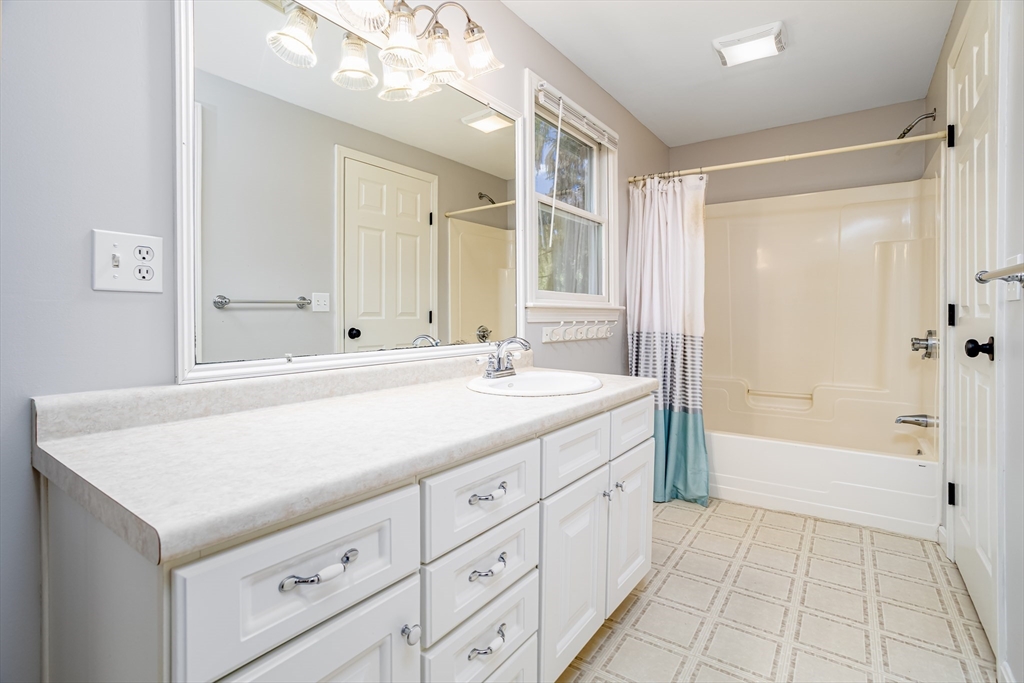 377 Main Street Townsend, MA 01474 - Photo 26 of 42 Gallery Image 26