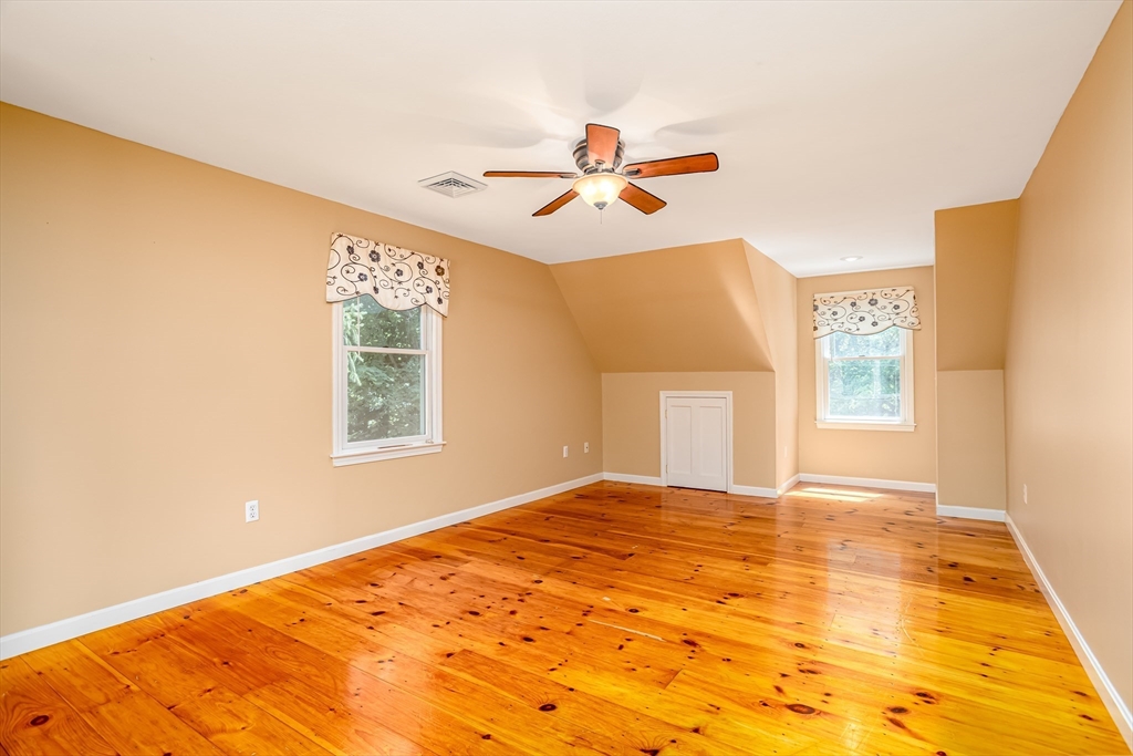 377 Main Street Townsend, MA 01474 - Photo 27 of 42 Gallery Image 27