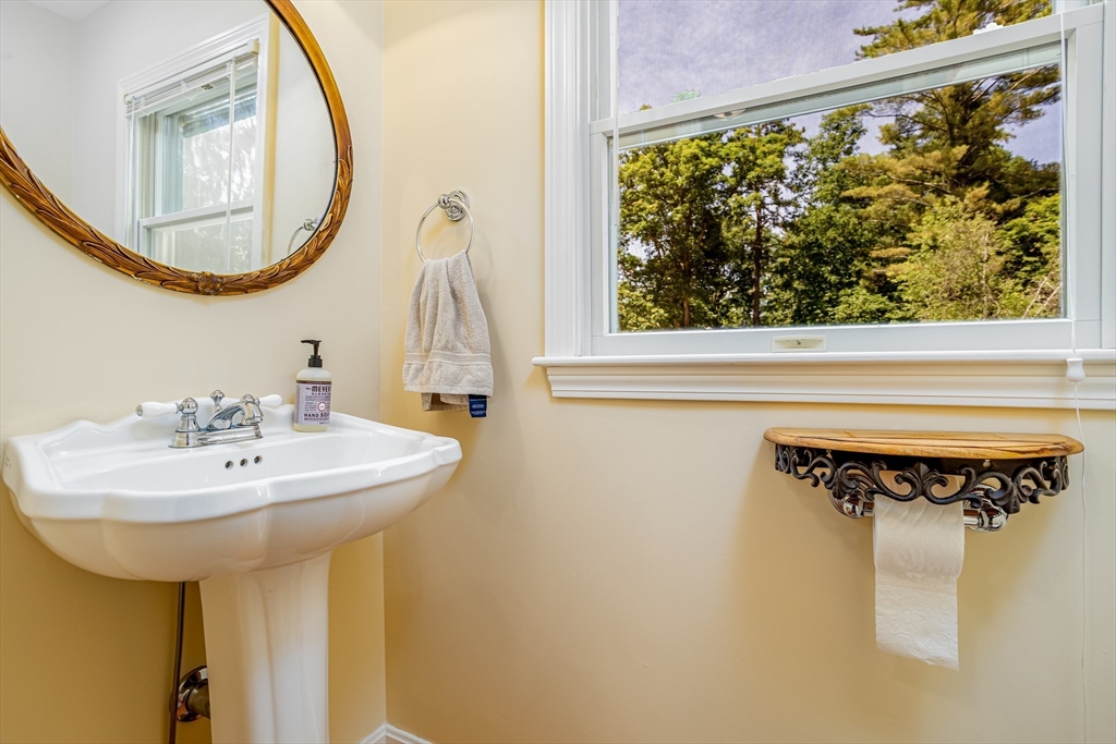 377 Main Street Townsend, MA 01474 - Photo 33 of 42 Gallery Image 33