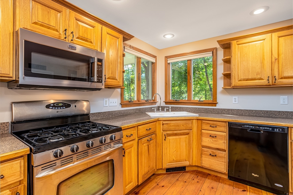 377 Main Street Townsend, MA 01474 - Photo 10 of 42 Gallery Image 10
