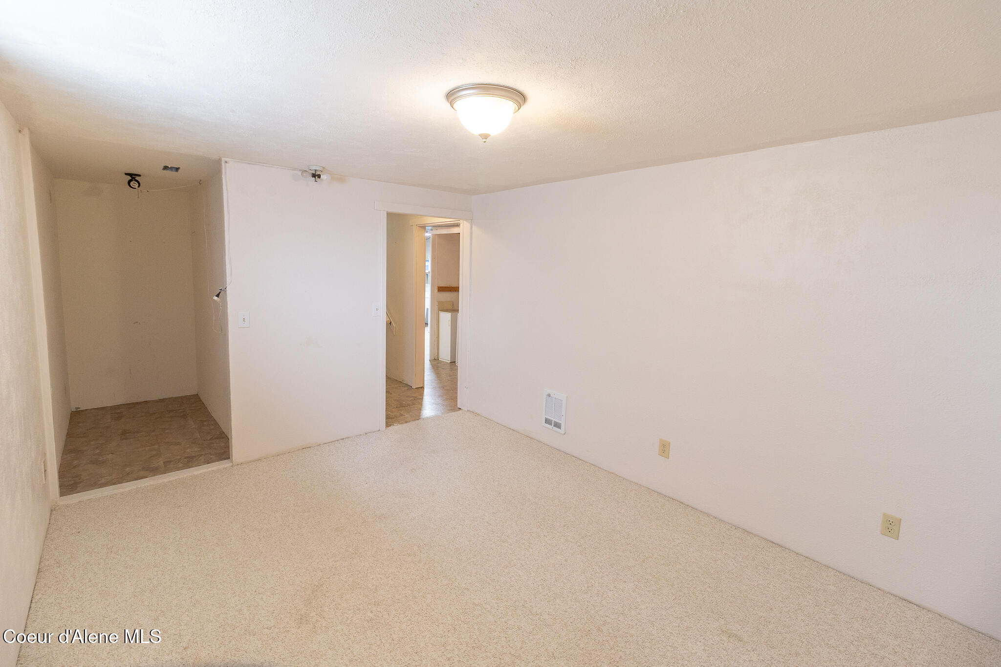640 Renlow Road Plummer, ID 83851 - Photo 23 of 48 downstairs bed 1