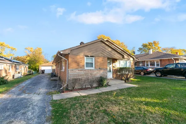 $154,000 | 17107 California Avenue, Hazel Crest, IL 60429