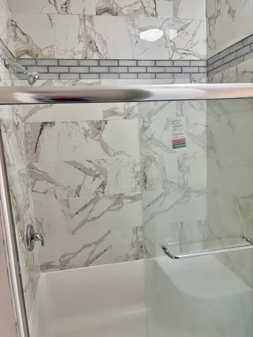 $164,900 | 423 Cliff Avenue, Racine, WI 53404