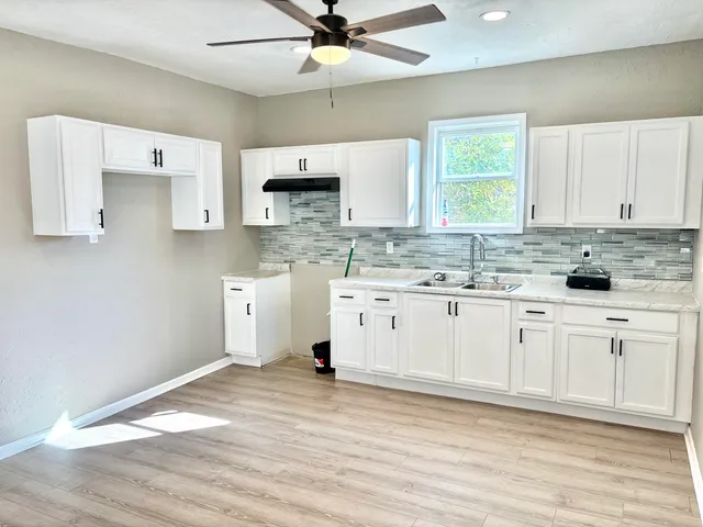 $164,900 | 423 Cliff Avenue, Racine, WI 53404