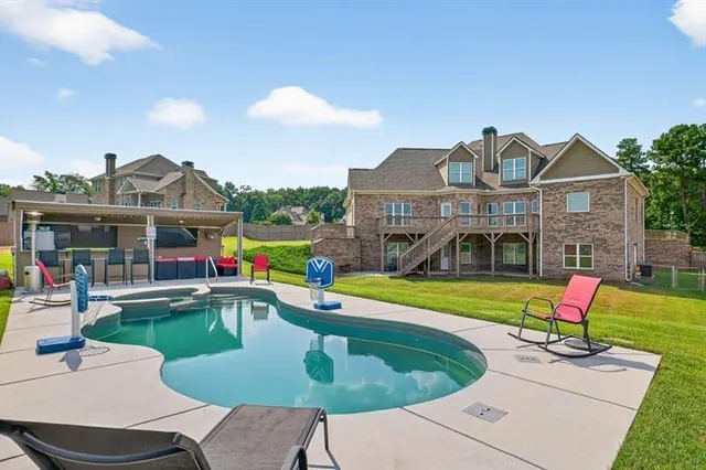 $894,999 | 2112 Meadowood Cove, Monroe, GA 30655