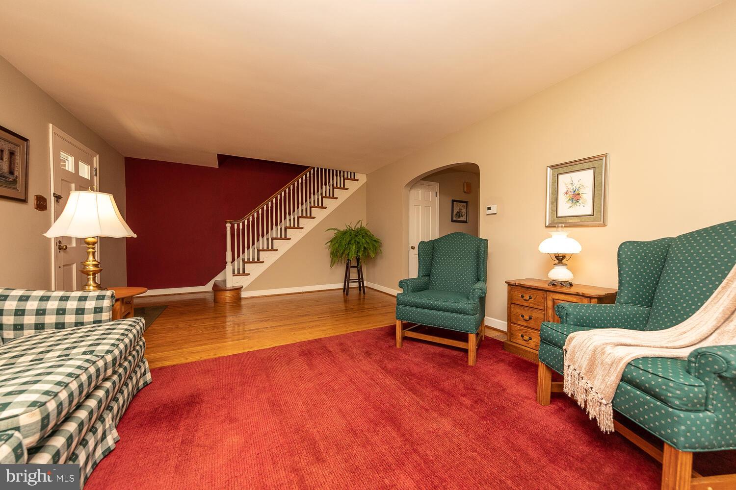 106 Johns Road Cheltenham, PA 19012 - Photo 5 of 38 Living Room