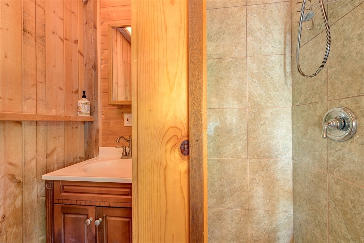 5121 Menehune Road, Unit 1 Waimea, HI 96796 - Photo 11 of 17 Gallery Image 11