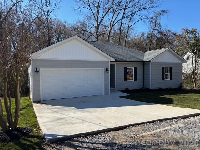 1705 Kallaramo Road Rock Hill, SC 29732 - Photo 2 of 15 a front view of house with yard