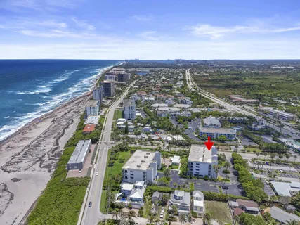$875,000 | 1045 Ocean Drive, Unit 503, Juno Beach, FL 33408