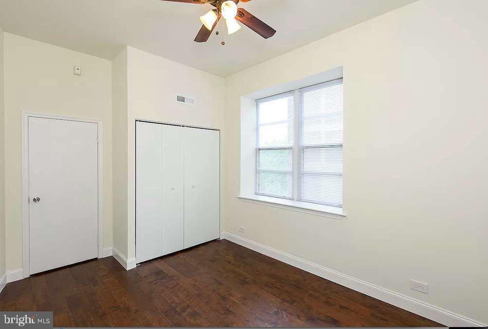 246 North 3rd Street, Unit 5D Philadelphia, PA 19106 - Photo 11 of 14