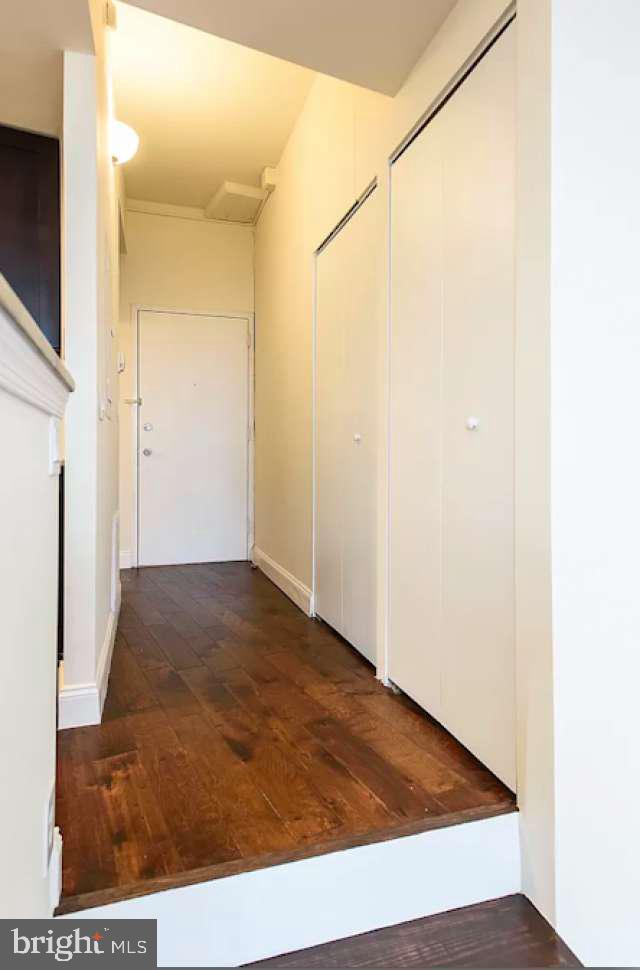 246 North 3rd Street, Unit 5D Philadelphia, PA 19106 - Photo 9 of 14