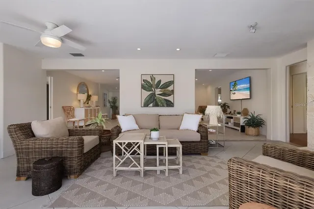 $10,500 | 567 Bird Key Drive, Sarasota, FL 34236