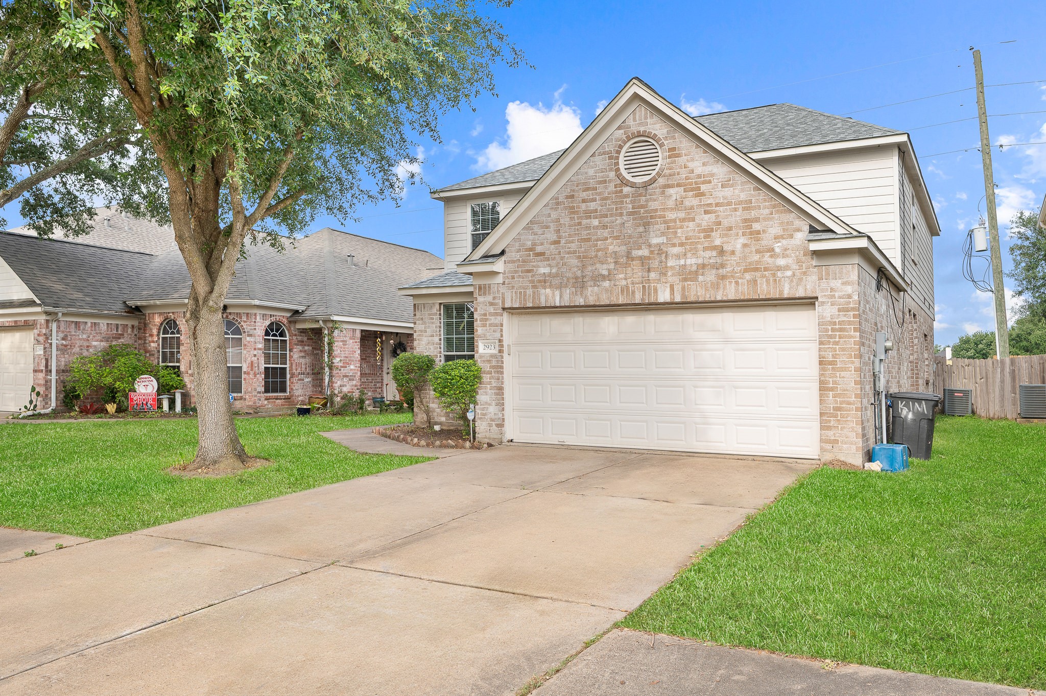 2923 Ridge Scene Way Houston, TX 77084 - Photo 2 of 37