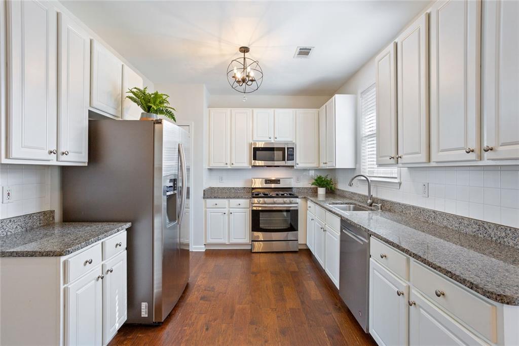 1155 Rhyne Chase Smyrna, GA 30082 - Photo 4 of 37