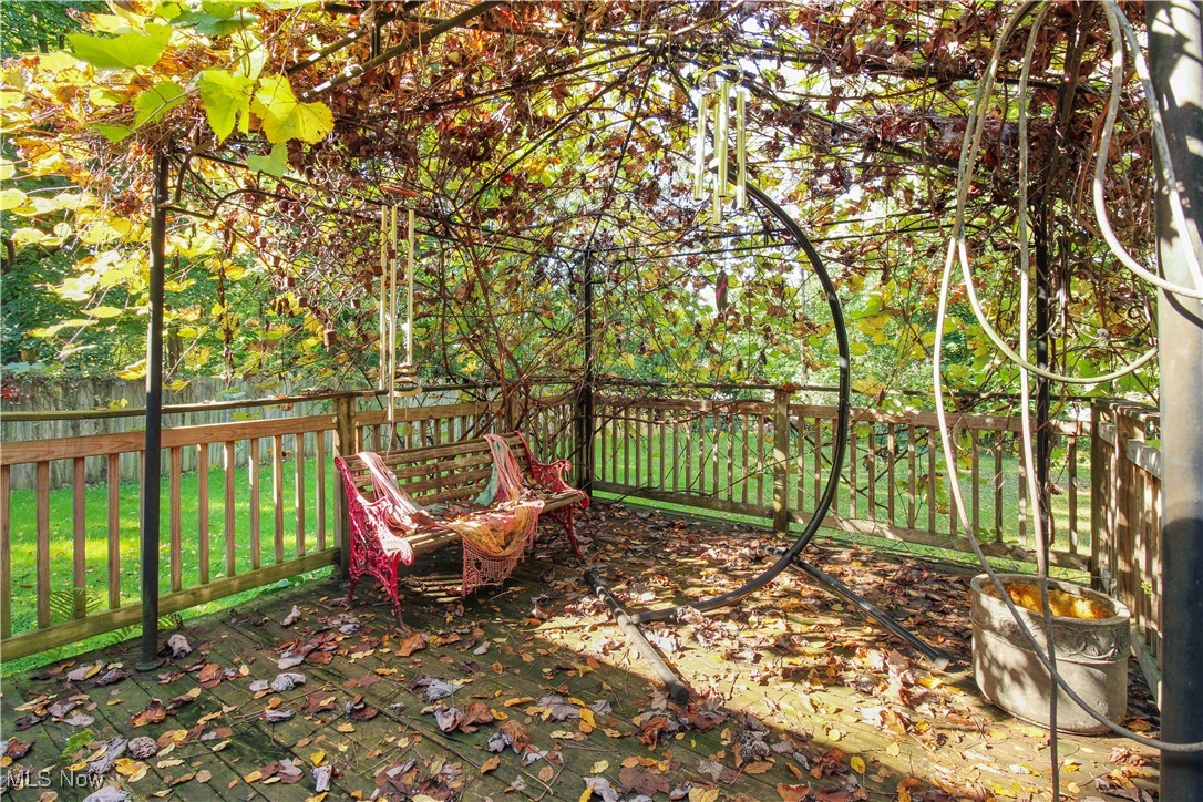 2632 Berry Road Akron, OH 44320 - Photo 36 of 39 View of wooden deck