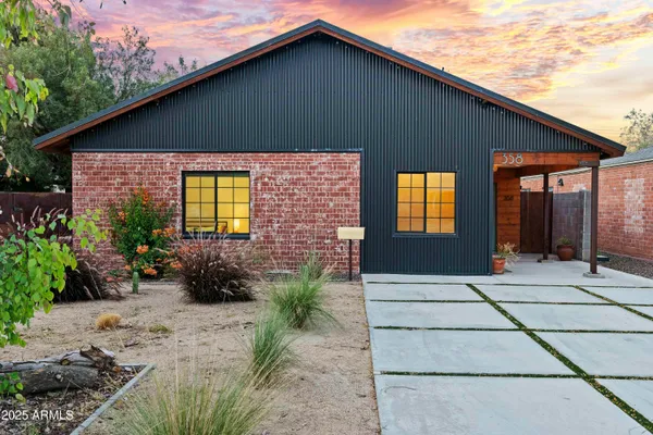 $700,000 | 358 East Whitton Avenue, Phoenix, AZ 85012