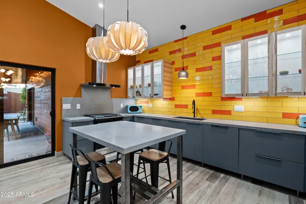 $700,000 | 358 East Whitton Avenue, Phoenix, AZ 85012