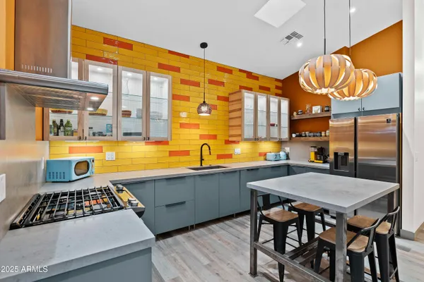 $700,000 | 358 East Whitton Avenue, Phoenix, AZ 85012