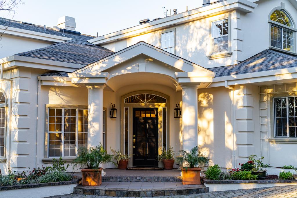 25220 Quail Ridge Road Los Gatos, CA 95033 - Photo 6 of 94 a front view of a building with street view