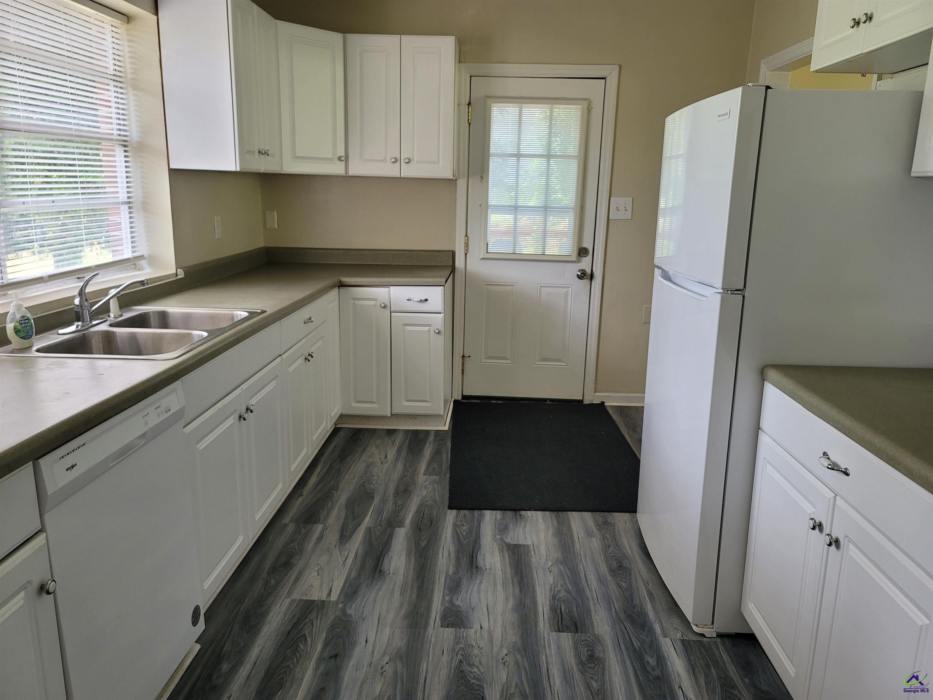 605 South Pleasant Hill Road Warner Robins, GA 31088 - Photo 5 of 14