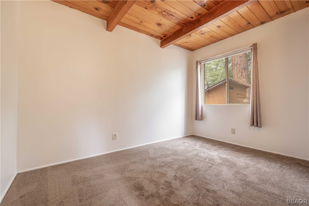 433 Riverside Avenue Sugarloaf, CA 92386 - Photo 20 of 29