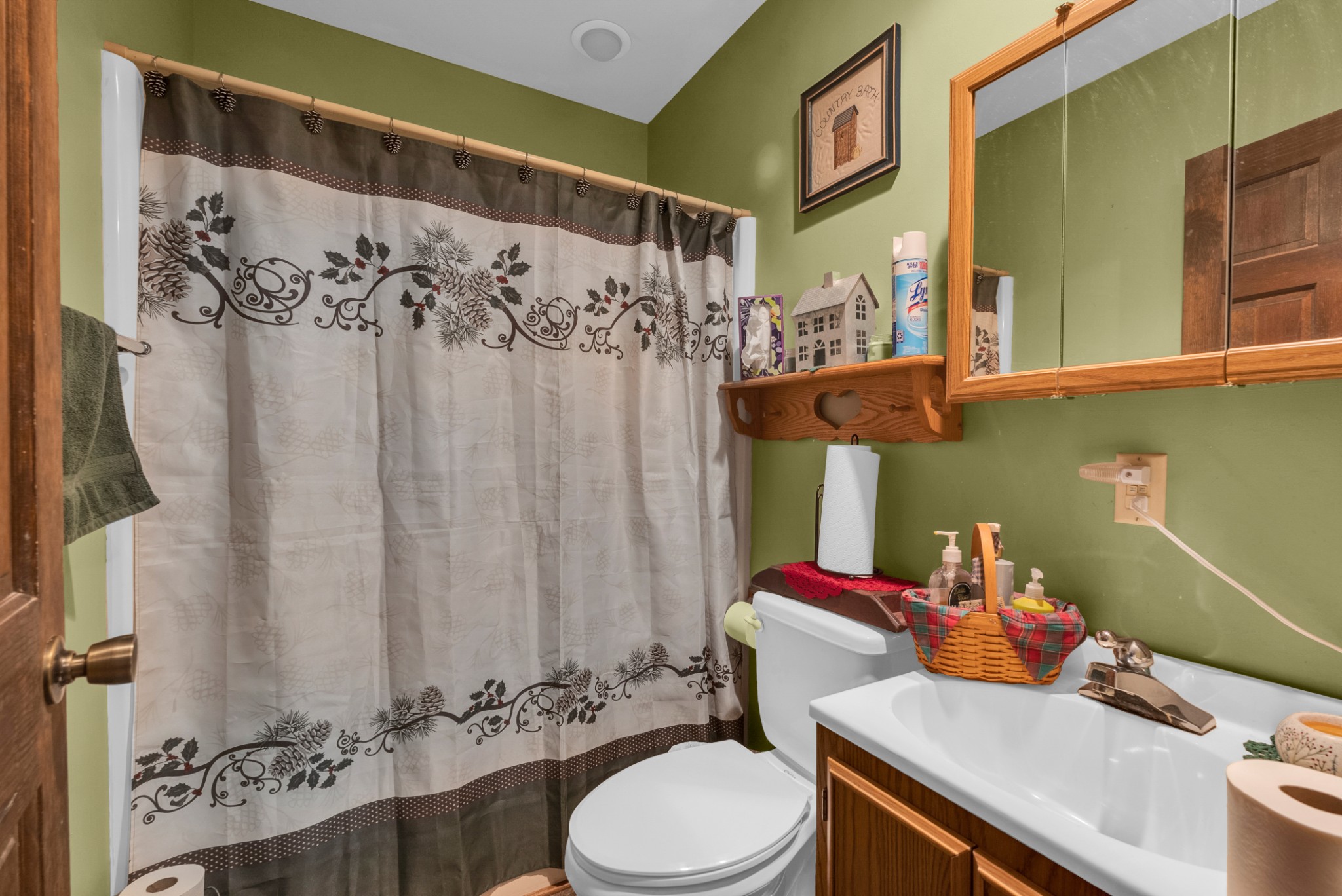 139 Bilbrey Road Livingston, TN 38570 - Photo 18 of 35 a bathroom with a sink toilet and shower