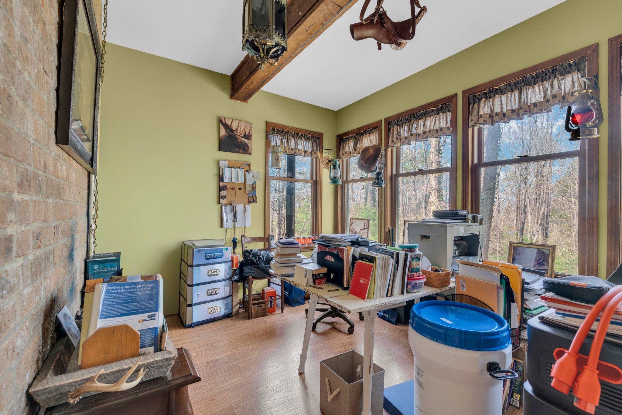 139 Bilbrey Road Livingston, TN 38570 - Photo 10 of 35 a view of a livingroom with furniture and a window