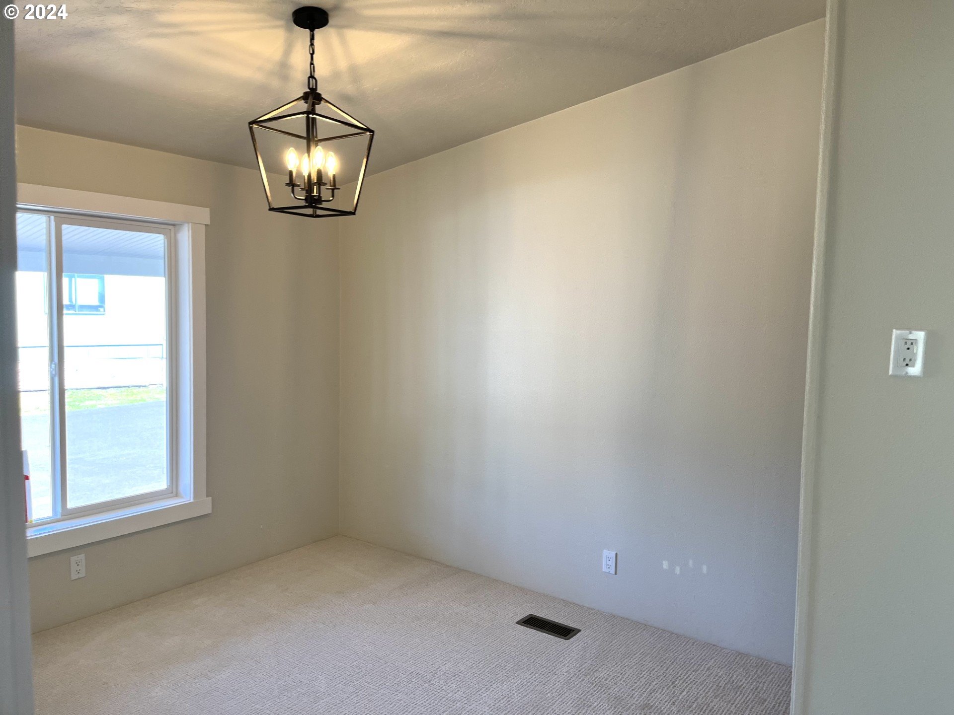 340 Northeast Crest Street, Unit 18 Sublimity, OR 97385 - Photo 11 of 23