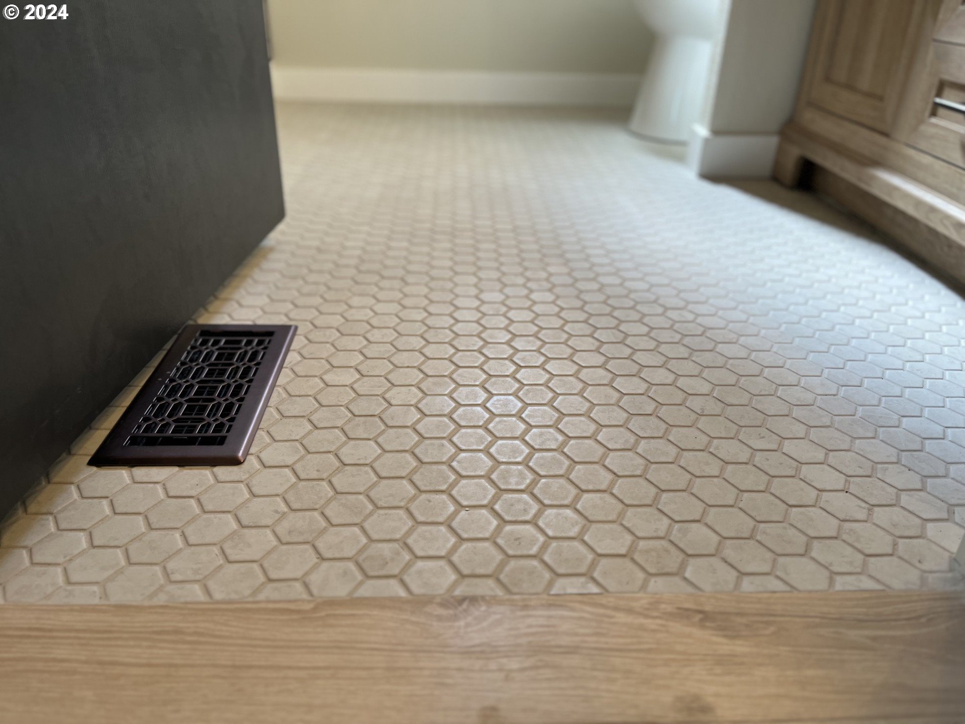 340 Northeast Crest Street, Unit 18 Sublimity, OR 97385 - Photo 14 of 23